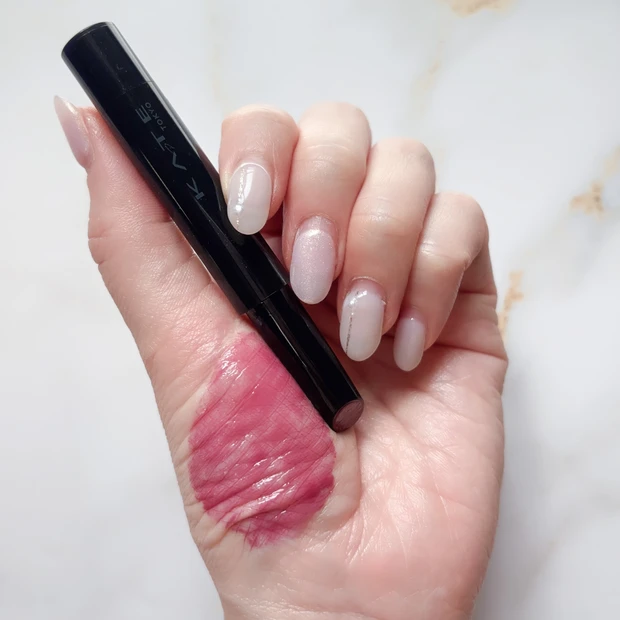 ケイト リップモンスター ツヤバース「G05 ピンクロビンの泉」をイエベがスウォッチ