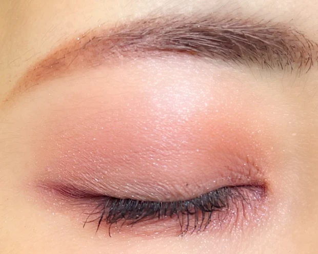 YVES SAINTLAURENTBEAUTE　YSL　イヴサンローランビューティー　 クチュールミニクラッチ　ブルーミングラスト　デパコス　新作コスメ　春コスメ