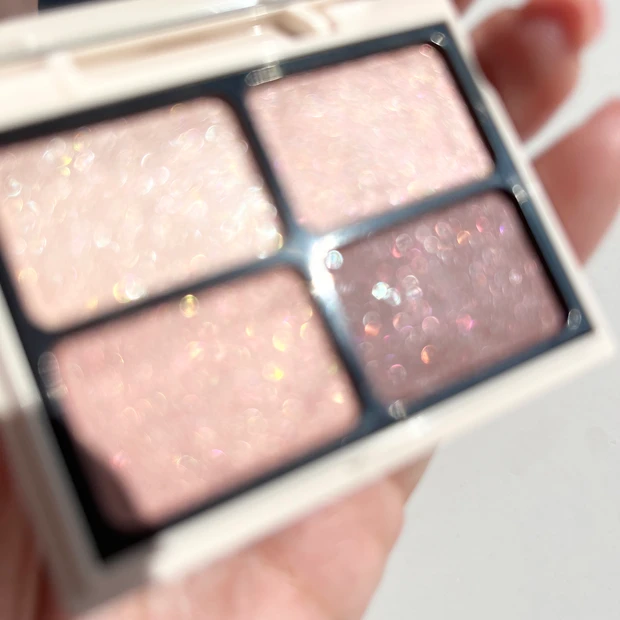 チャンネル登録者数36万人越え！YouTuberかじえりプロデュースコスメ【エナモル】軽くてツヤが続く話題のベースアイテムに続き、キレイなアイシャドウが登場！フルメイクしたので見てね♡_4_2