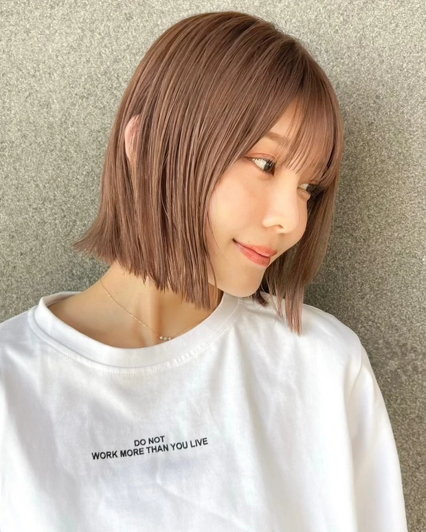 ボブ　ミニボブ　ヘア　髪型　ヘアスタイル　大人　前髪あり
