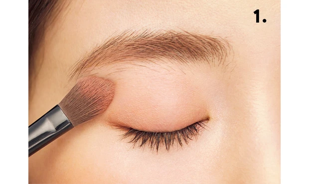 【秋メイク2024】トレンドカラーを使ったおすすめの秋メイクは？ 秋新色コスメの使い方をレクチャー_16