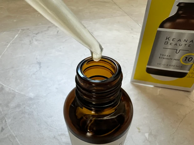 ビタミンC美容液】ケアナボーテVC10美容液で毛穴レス＆透明感