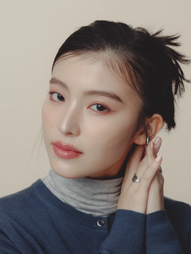 ユニクロ　UNIQLO　カーディガン　オレンジ　コーラル　モーヴピンク　メイク　やり方