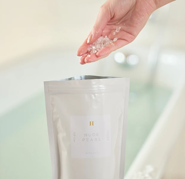 Her lip to BEAUTYのバスソルト クリスタルバスソルト ヌードパール