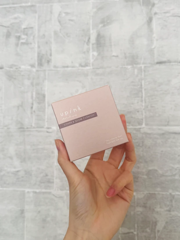 upinkのカバー＆グロウクッションの外箱