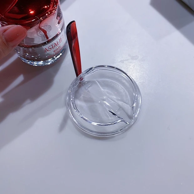 ついに美白が出た！アスタリフト ジェリーアクアリスタで土台を整えむっちり肌に_3_1