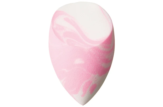 プロ愛用のメイク道具を一挙公開! メイクツールの正しい洗い方もチェック_5