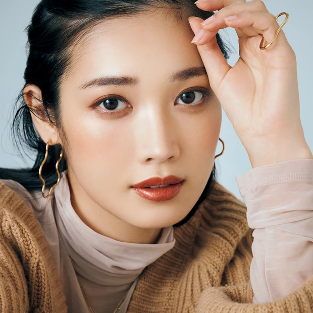 黒田啓蔵さんの王道美肌メイク。推しベースアイテムからプロセスまで公開！