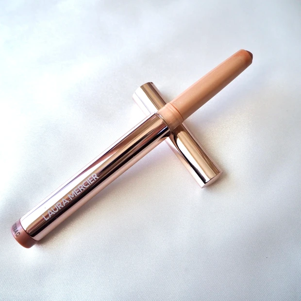 LAURA MERCIER(ローラメルシエ)キャビアスティックアイカラー R3 STRIKE A ROSE