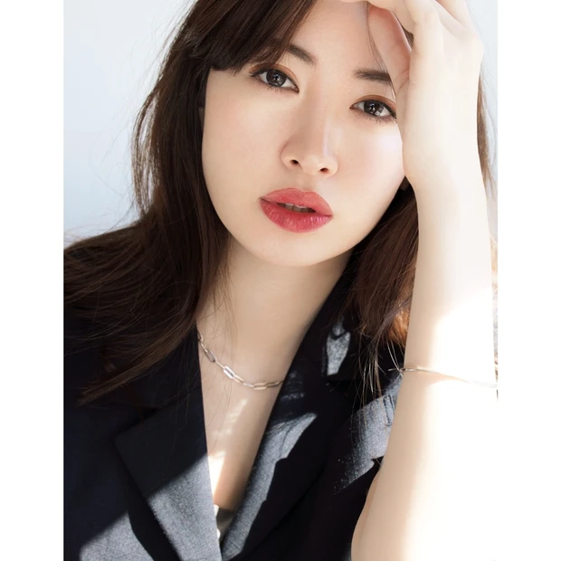 リップマニア・こじはるのスタメンは？ 毎日必ず使うリップケアアイテムも紹…