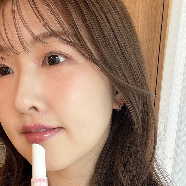 神崎恵　キャンメイク　むちぷるティント　ストロベリーボンボン　レビュー