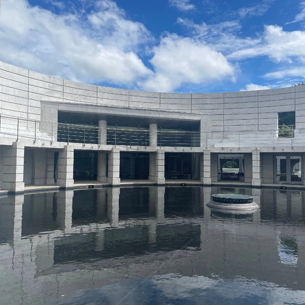 自然のチカラで美しさを目覚めさせる場所、山梨県・小淵沢にあるアルソアの本…