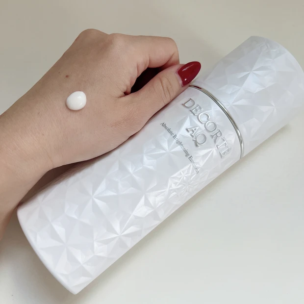 コスメデコルテ AQ アブソリュート エマルジョン ブライト（先行乳液）