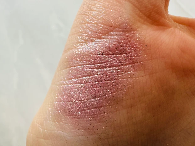 muiceのうるみオンアイズのスウォッチ(SP01 リラドロップ)