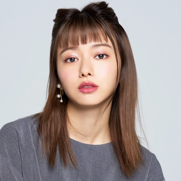 【山本舞香】大人でもトライしやすい新生・三角ハーフアップ1