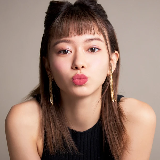 【山本舞香】洗練された大人っぽローズピンク2