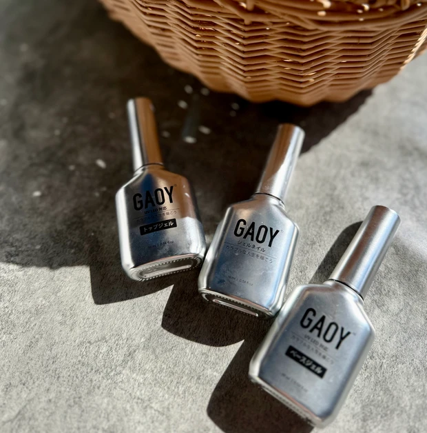 【40代セルフネイル】品よく盛れるマグネットネイル！簡単＆プチプラで叶う大人の上品ネイル_9