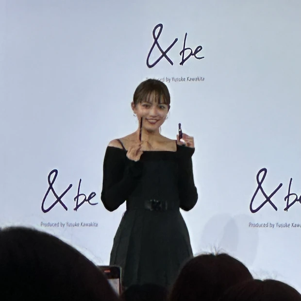 【川口春奈×河北裕介】天才最強タッグが作った&be新作予約分即完売！実際に塗ってみた。_4