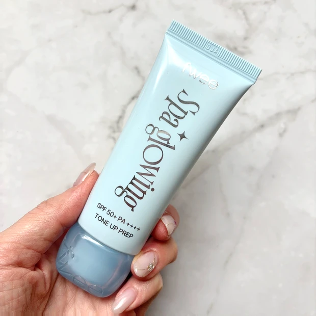 フィーのスパグロウUVトーンアップベース