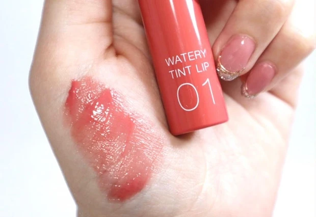 01 ナチュラルピンク スウォッチ