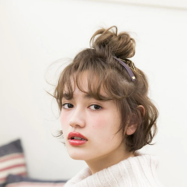 友人宅で鍋パーティ♪ 楽しい時間をリラックスして過ごせる“ほつれ質感おだ…