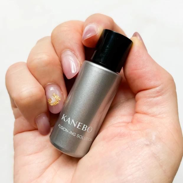 MAQUIA　11月号　付録　カネボウ