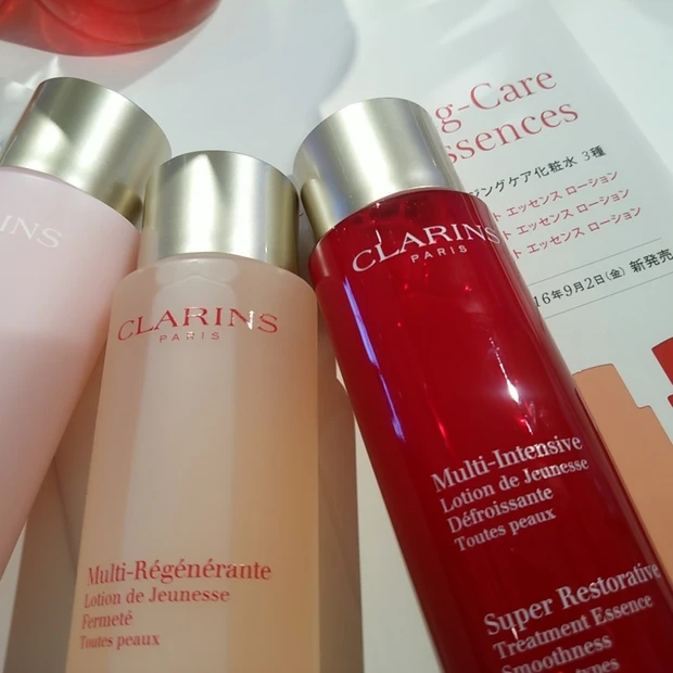 【クラランス新製品発表会】年代肌別に3種のエイジングケア化粧水が同時発売！