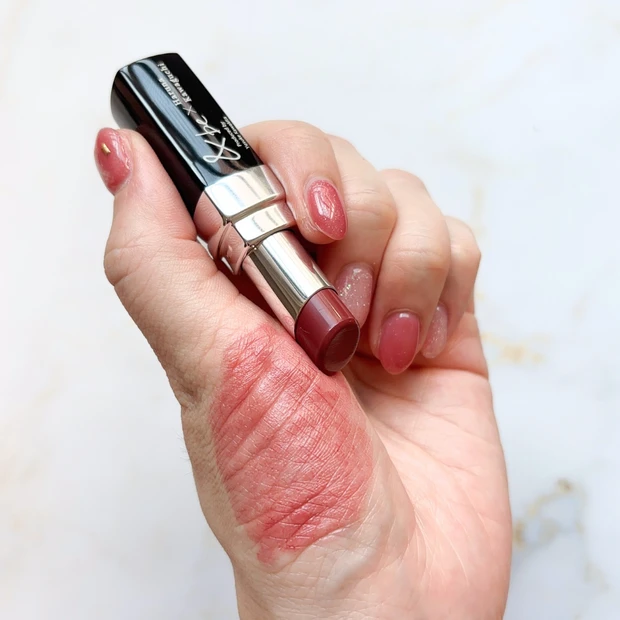 アンドビー　リップ　ブルべ