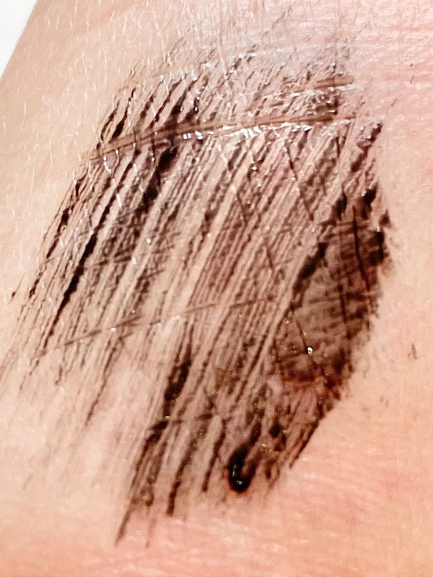 ラカ　laka 韓国コスメ　眉マスカラ　眉メイク　アイブロウメイク　アイブロウマスカラ