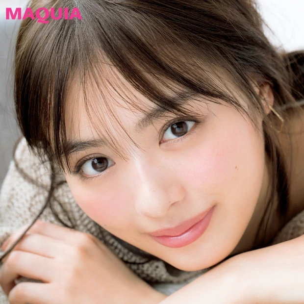 彼とまったりなお家デートには、すっぴん風の”ツヤ推し”メイクで甘い表情に