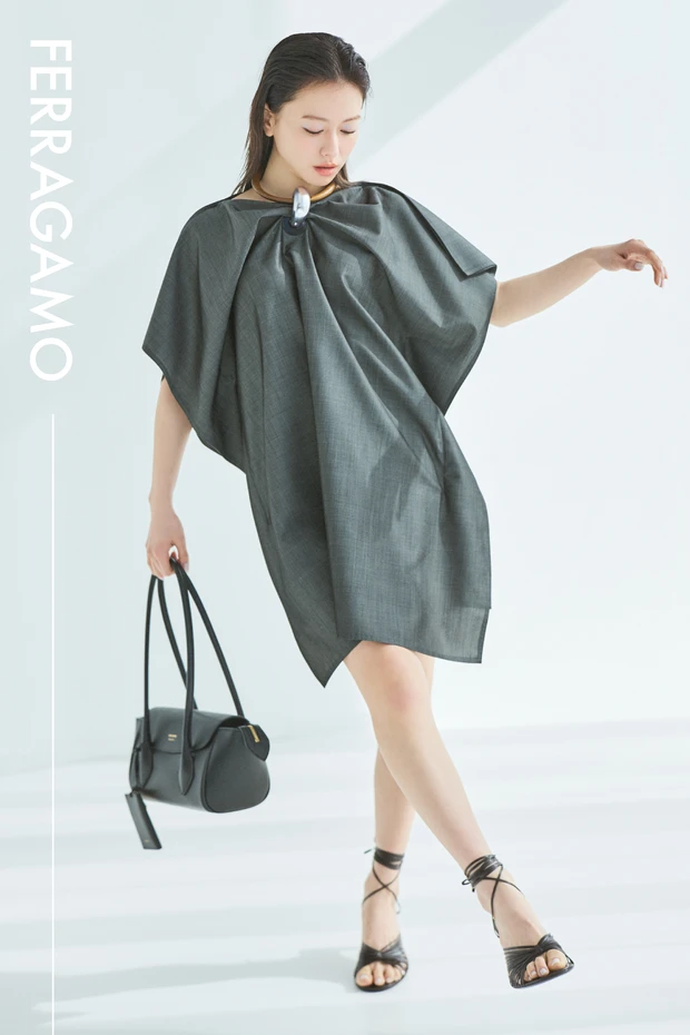 山本舞香さん 2024トレンドファッション×最新コスメ【FERRAGAMO編】