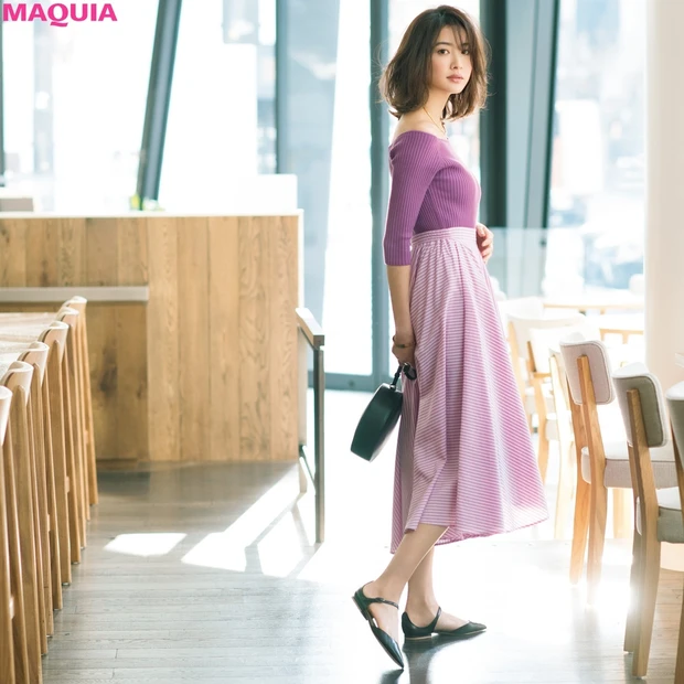 キレイ色トップス×軽やか質感メイクで街中の視線をひとり占め！