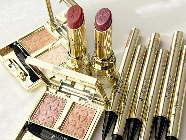 【夏新色コスメ2026】エレガンスから新作リクイッドアイライナーが登場！ 名品アイカラー・リップの新色もスウォッチ