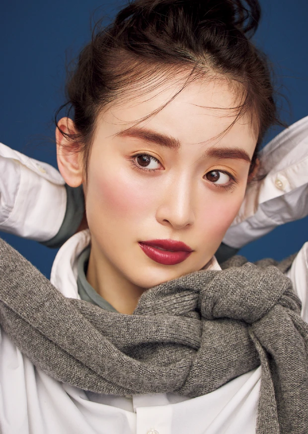 【秋メイク】秋リップのおすすめ　大胆に付けこなす ディープなカシスが推し