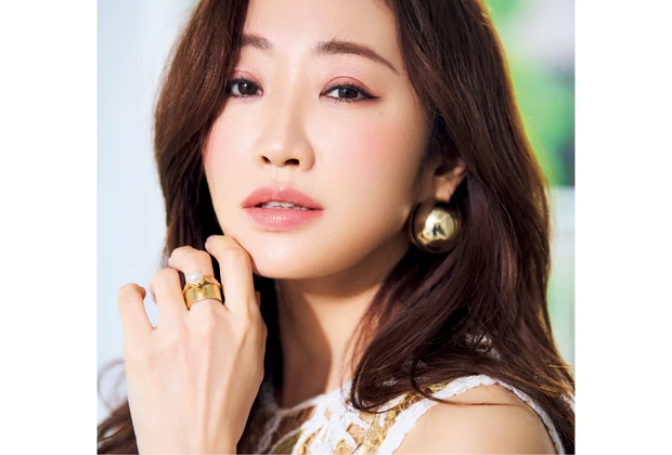 神崎 恵さんが2024年上半期に心を奪われたコスメは？ PhotoGallery