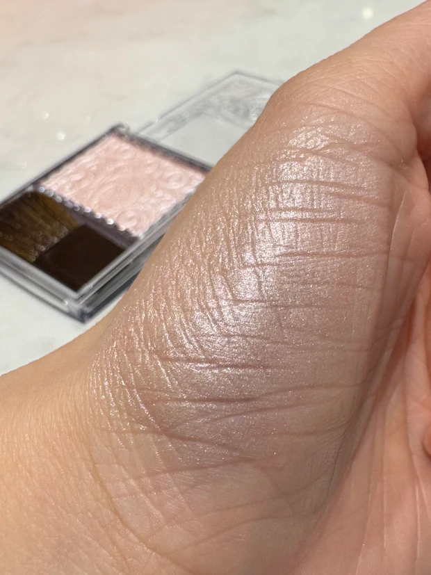 【セザンヌ】ブルべ肌のくすみを飛ばす！シェルピンクハイライトで自然なツヤ肌に♡_1