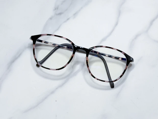 【Zoff SMART×マキアージュ】血色感メガネで作る多幸感メイク|ピンクデミで目元ぱっちり_1