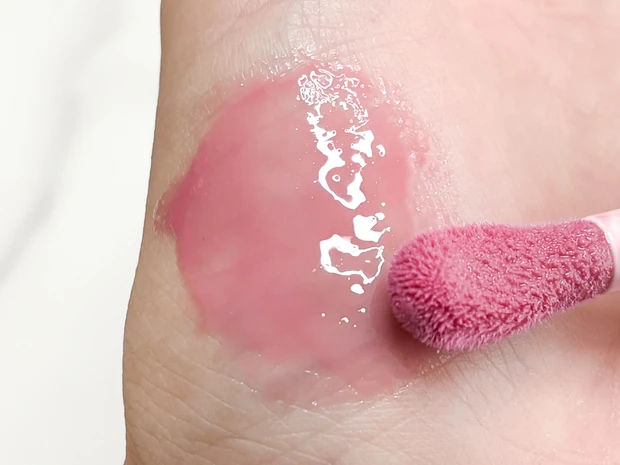 ぷっくり“ゼリーツヤ”リップに！「YSL ラブシャイン グロスプランパー (44)」【溺愛コスメ】_2