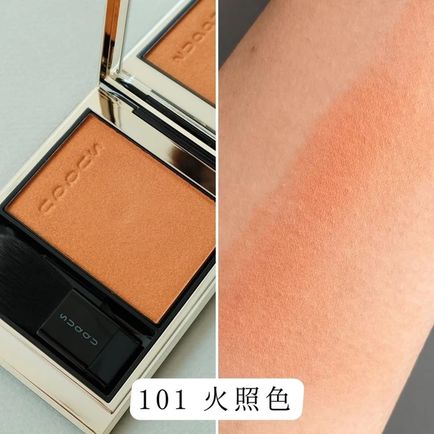 メルティング パウダー ブラッシュ 101_スウォッチ