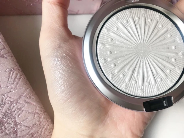 華やかで可愛いMACのホリデーコレクション!_4