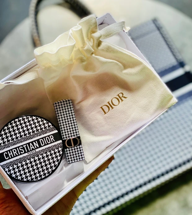 大本命!2022年初のバズリコスメはコレ!Dior(ディオール)~ニュールック エディション~千鳥柄だよ。
_7