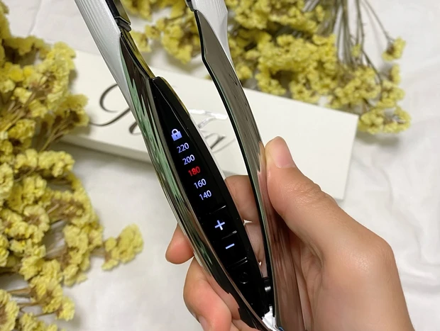 ガチで乗り換えました⭐︎ReFa リファのストレートアイロンが軽くて痛みにくい!不器用でも毎日愛用!_3
