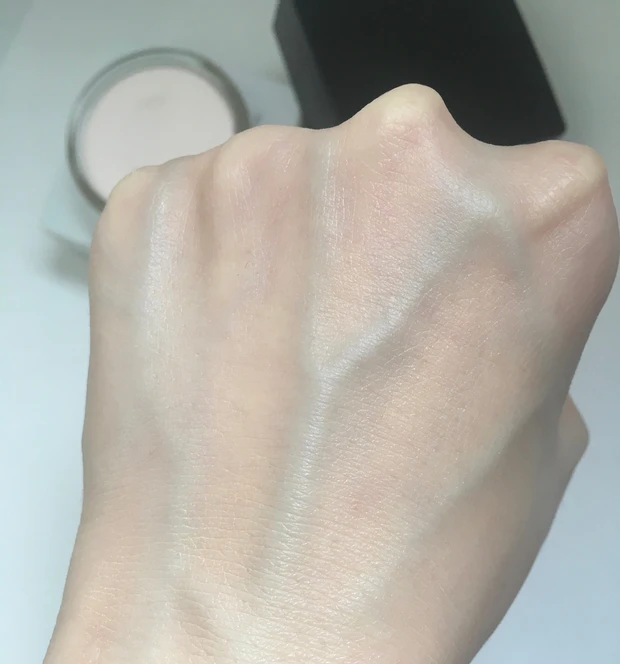 【アディクション】毛穴の凸凹を光でカバー！全顔・部分使い可能な優秀下地【シルキーバームプライマー】_4_2