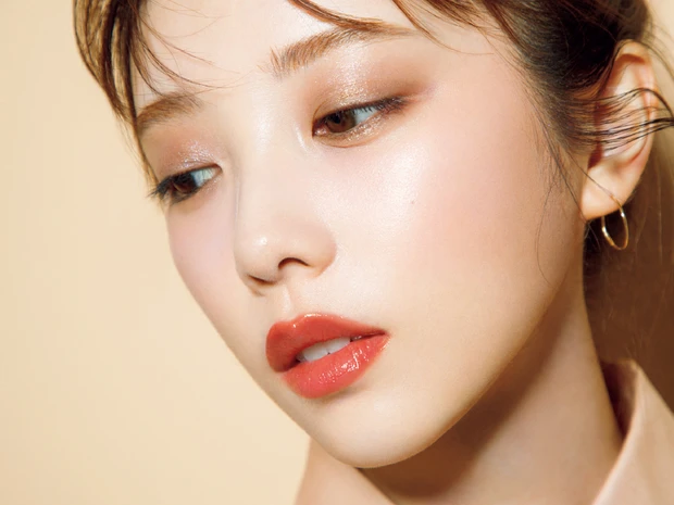 与田祐希さんがこなれ涼顔に。夏の定番、透けオレンジリップでヘルシーに！