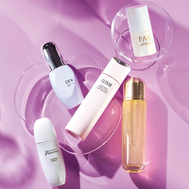 【“発光肌”をつくるブライトニングコスメ5選】光を妨げる肌悩みを徹底的にカバー！