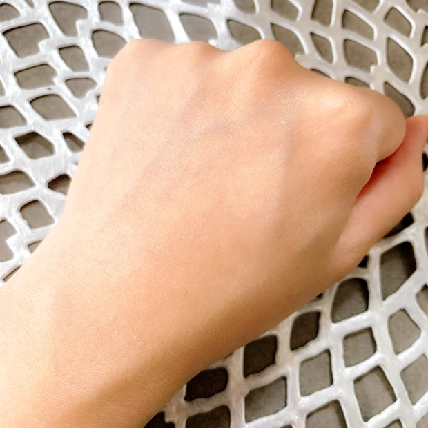 “彷徨いメラニン”がカギだった!美白もシワもWケアするアテニア「ドレススノー ローション【医薬部外品】」_4