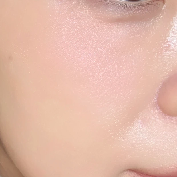 ヴィセ レイヤードフルリチーク PK-2 バーべナピンクの塗布写真