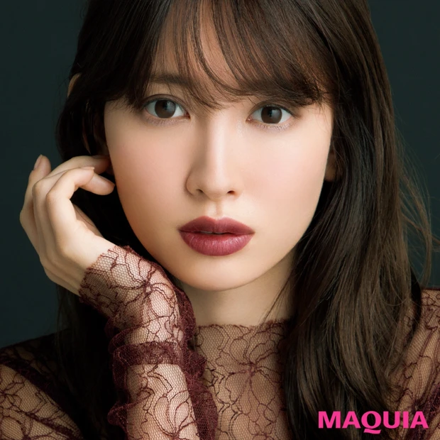 個性派カラーで洗練シックな女性に