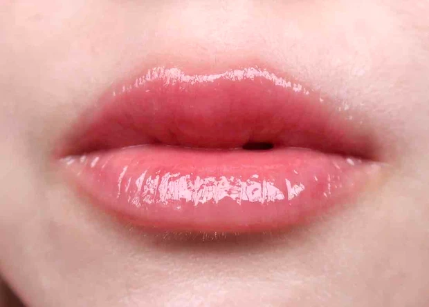 ロムアンド ジューシーフラッシュリップオイル 00 フラッシュオン　唇