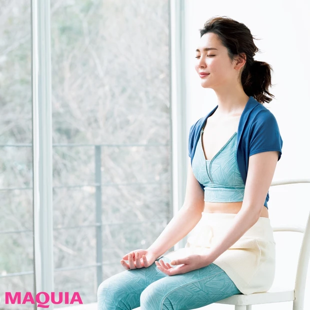 呼吸でお腹周りがコンパクトに!? 「腹ペタ呼吸法」の基本と正しいポーズを…